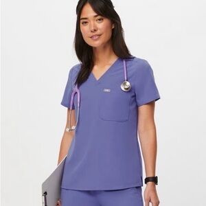 Figs Blueberry Catarina Scrub Top
